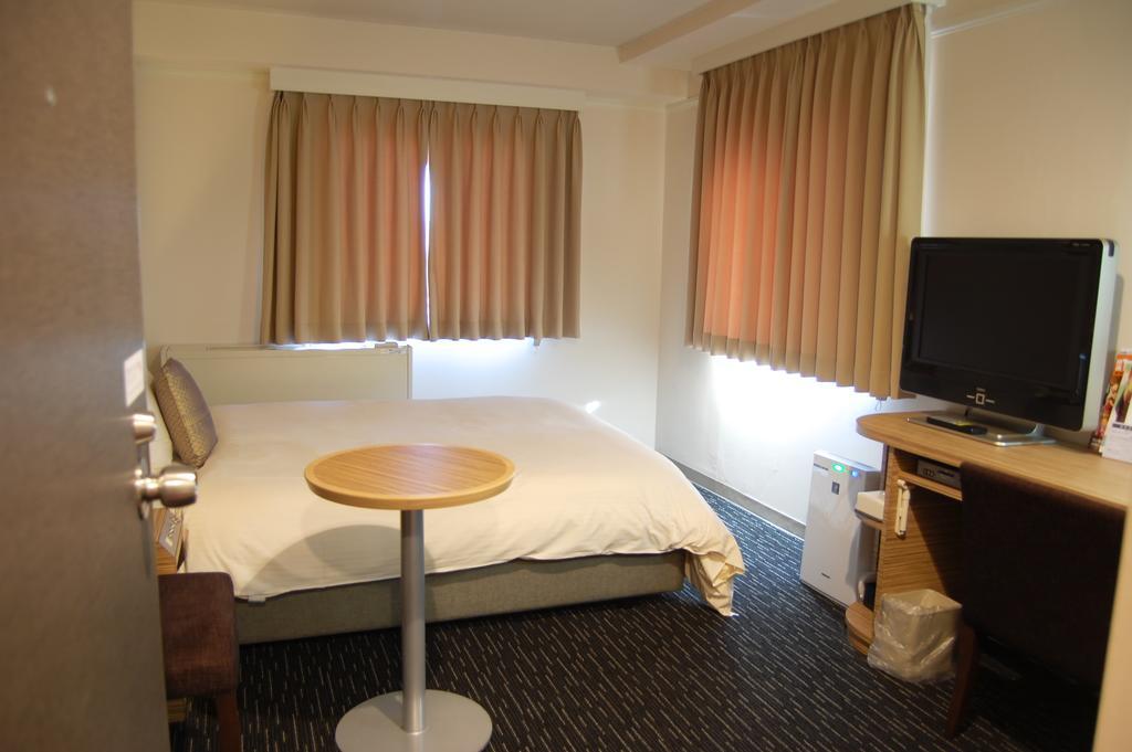 Plaza Hotel Toyota Toyota  Bilik gambar